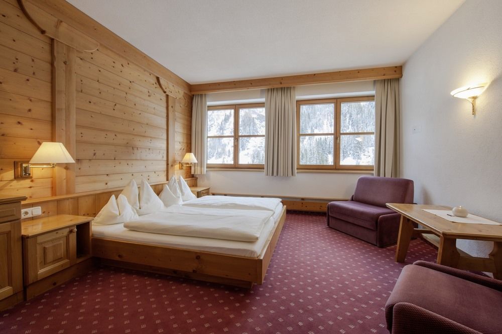 Heart Hotel Grischuna ซังคท์อันทอนอัมอาร์ลแบร์ก ภายนอก รูปภาพ