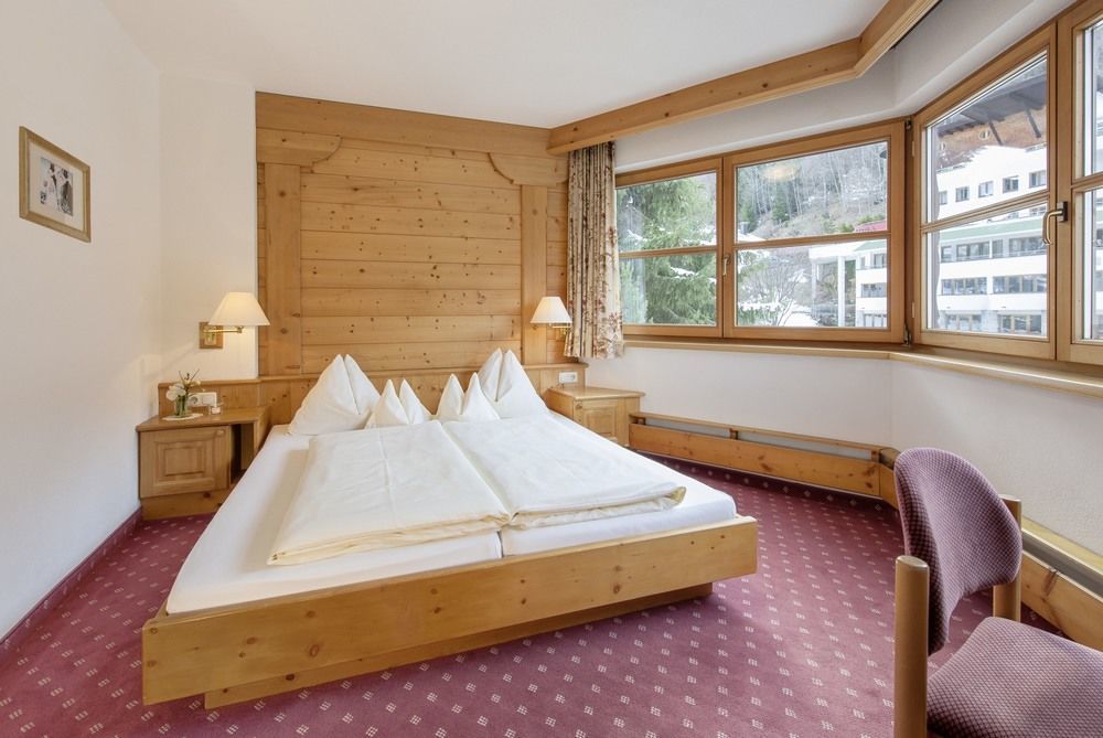 Heart Hotel Grischuna ซังคท์อันทอนอัมอาร์ลแบร์ก ภายนอก รูปภาพ